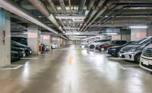Garage parking